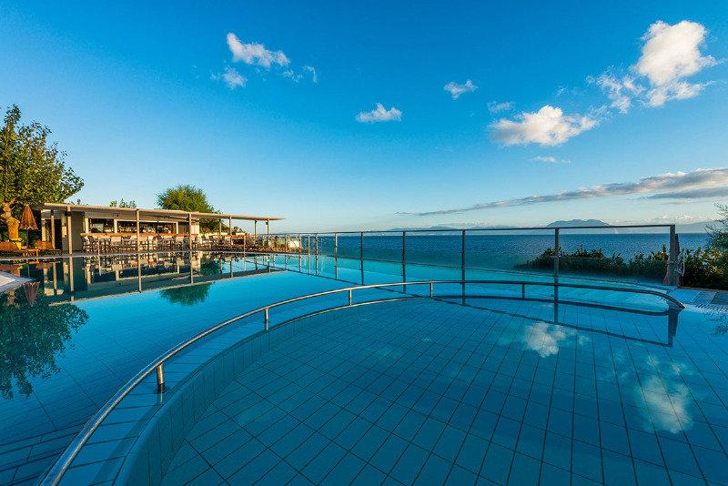 Niforeika Beach Hotel ภายนอก รูปภาพ