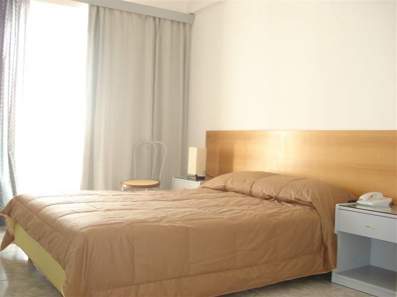 Niforeika Beach Hotel ภายนอก รูปภาพ